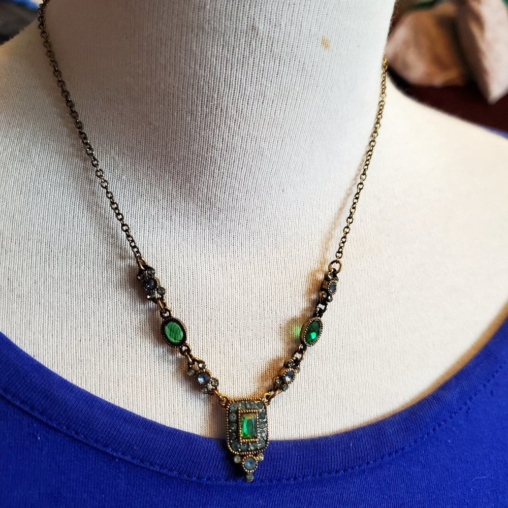 16" Bronze Tone Ethnic Style Necklace Avon Women Casual Style Fashion Design